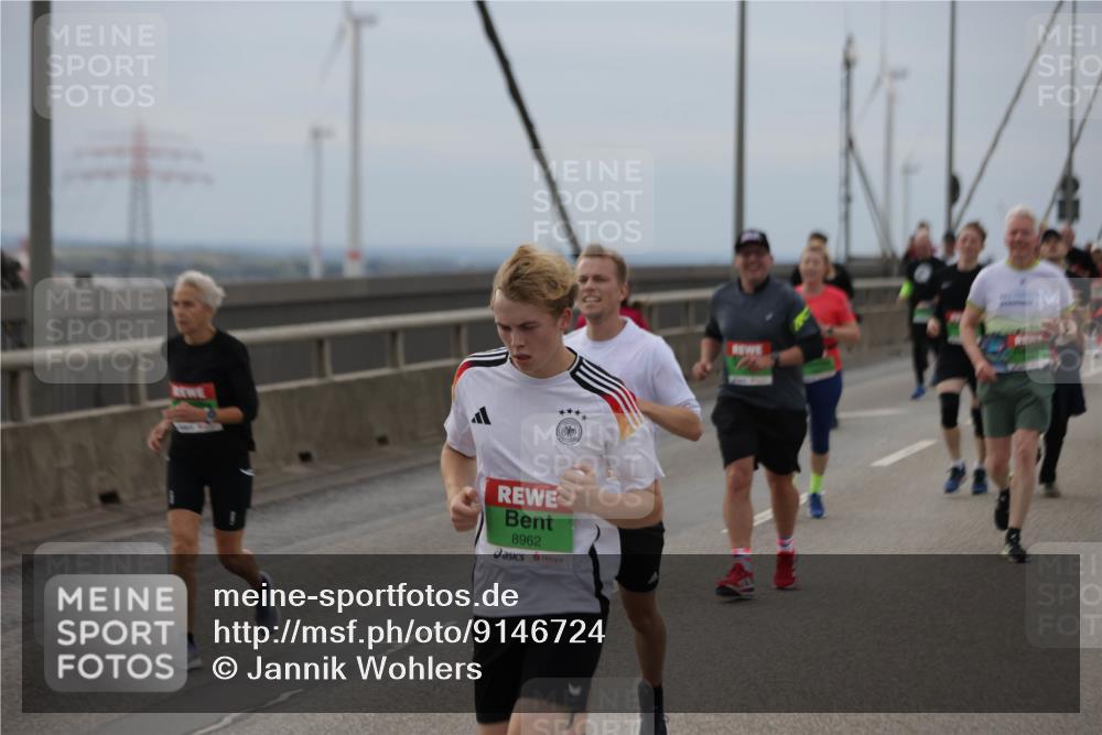 03.10.2025 - Köhlbrandbrückenlauf Jannik Wohlers http://msf.ph/oto/9146724 03.10.2025 15:49:42 Position 1 8962 meine-sportfotos.de