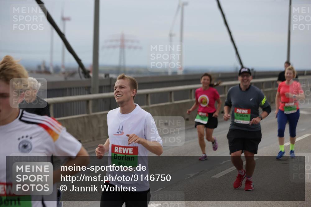 03.10.2025 - Köhlbrandbrückenlauf Jannik Wohlers http://msf.ph/oto/9146750 03.10.2025 15:49:43 Position 1 8951, 1432 meine-sportfotos.de
