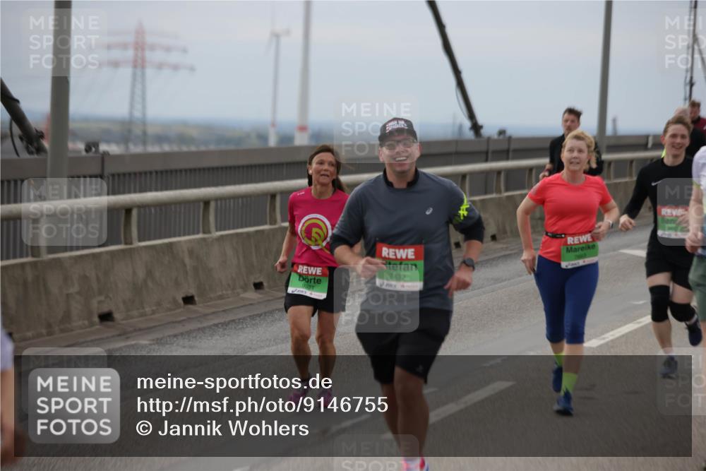 03.10.2025 - Köhlbrandbrückenlauf Jannik Wohlers http://msf.ph/oto/9146755 03.10.2025 15:49:44 Position 1 9304, 7432 meine-sportfotos.de