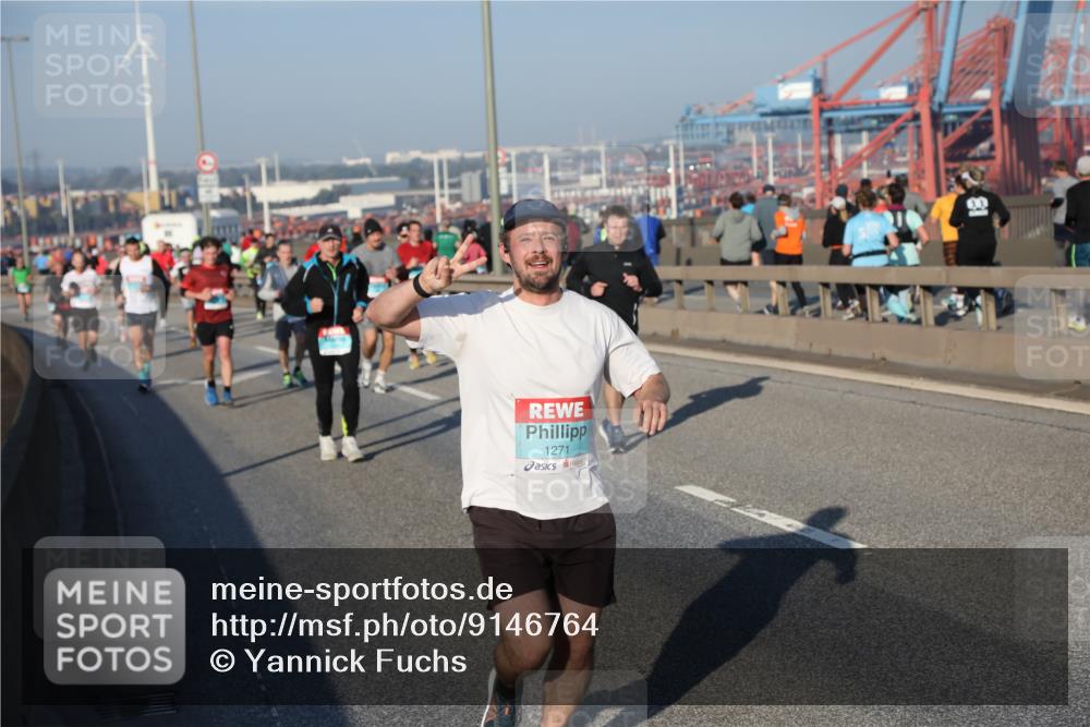 03.10.2025 - Köhlbrandbrückenlauf Yannick Fuchs http://msf.ph/oto/9146764 03.10.2025 08:37:02 Position 2 1271 meine-sportfotos.de