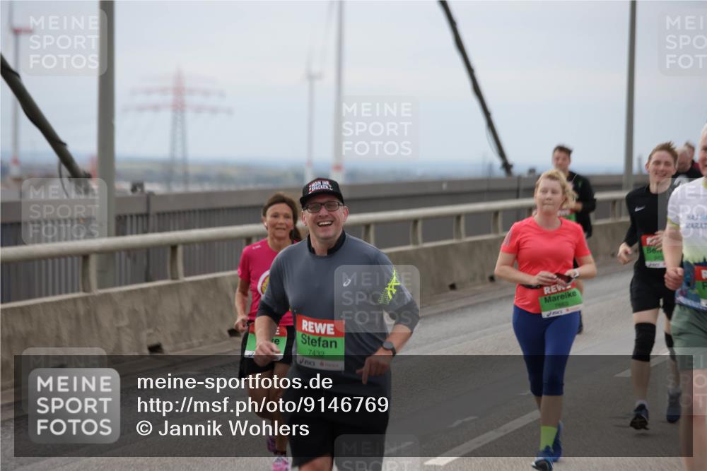 03.10.2025 - Köhlbrandbrückenlauf Jannik Wohlers http://msf.ph/oto/9146769 03.10.2025 15:49:44 Position 1 7432, 7663 meine-sportfotos.de