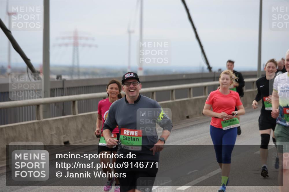03.10.2025 - Köhlbrandbrückenlauf Jannik Wohlers http://msf.ph/oto/9146771 03.10.2025 15:49:44 Position 1 7432, 7663 meine-sportfotos.de
