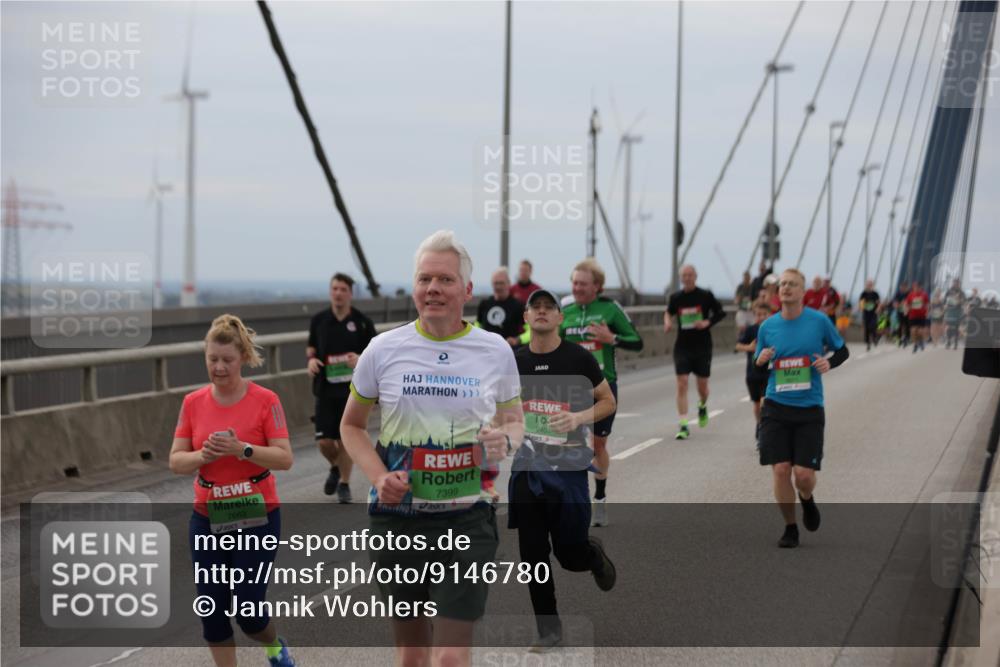 03.10.2025 - Köhlbrandbrückenlauf Jannik Wohlers http://msf.ph/oto/9146780 03.10.2025 15:49:45 Position 1 0, 7663, 7399, 94044 meine-sportfotos.de