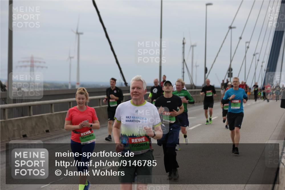 03.10.2025 - Köhlbrandbrückenlauf Jannik Wohlers http://msf.ph/oto/9146785 03.10.2025 15:49:46 Position 1 7663, 7399 meine-sportfotos.de