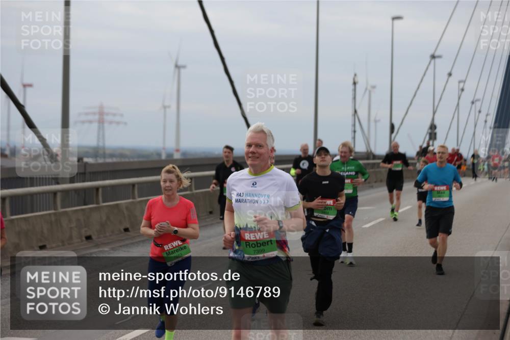 03.10.2025 - Köhlbrandbrückenlauf Jannik Wohlers http://msf.ph/oto/9146789 03.10.2025 15:49:46 Position 1 7663, 7399 meine-sportfotos.de