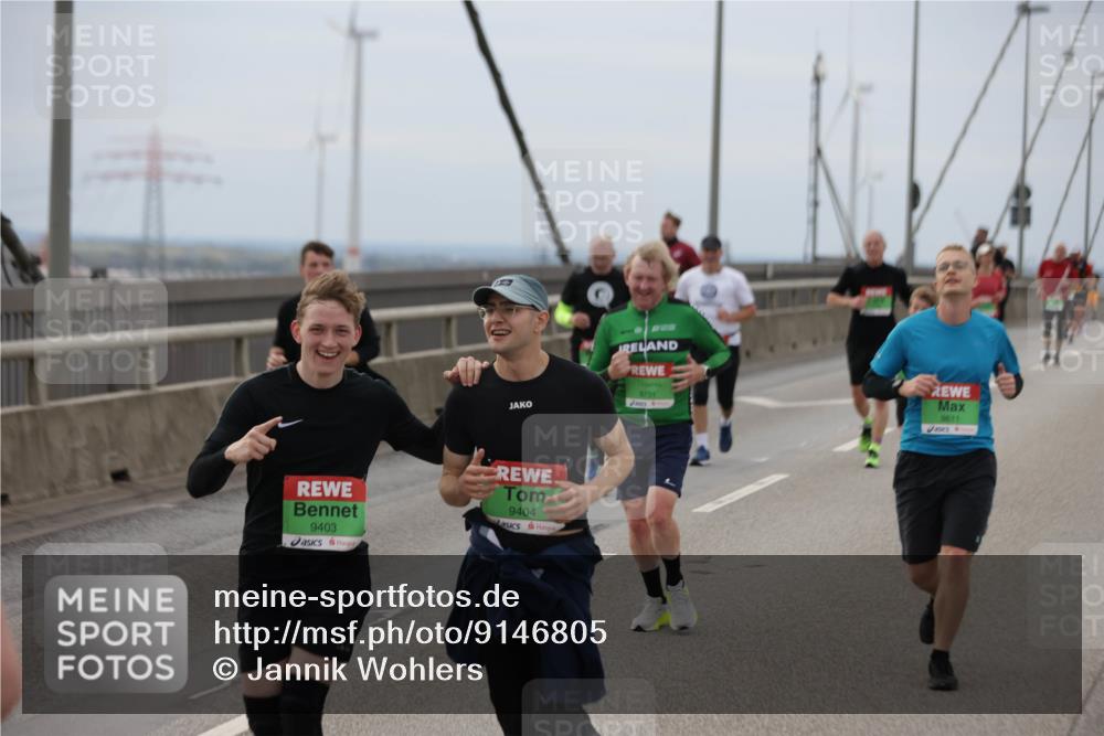 03.10.2025 - Köhlbrandbrückenlauf Jannik Wohlers http://msf.ph/oto/9146805 03.10.2025 15:49:47 Position 1 9731, 9403, 9404, 9611 meine-sportfotos.de
