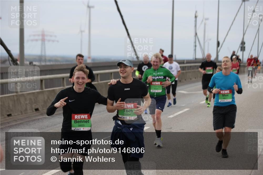 03.10.2025 - Köhlbrandbrückenlauf Jannik Wohlers http://msf.ph/oto/9146806 03.10.2025 15:49:47 Position 1 9403, 9731, 9404, 9611 meine-sportfotos.de