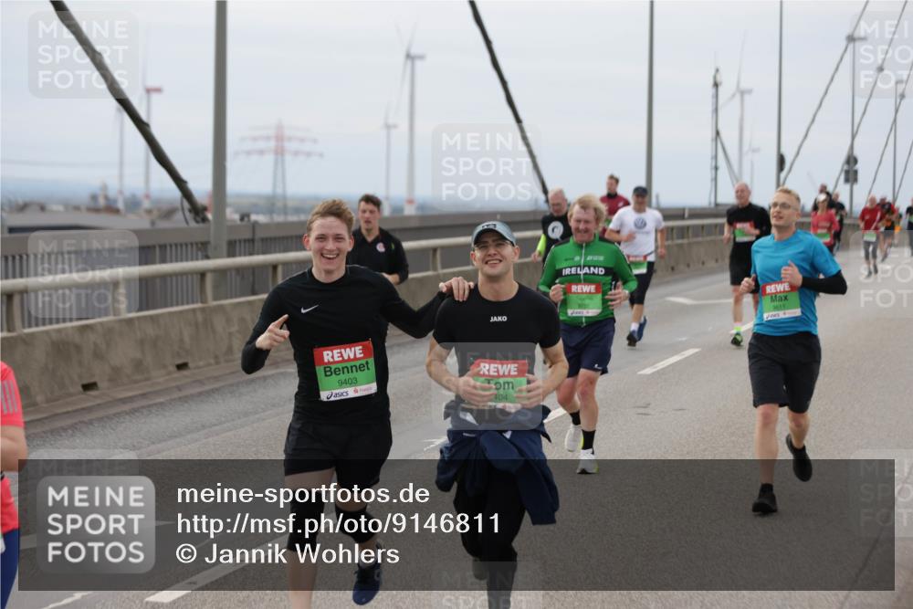03.10.2025 - Köhlbrandbrückenlauf Jannik Wohlers http://msf.ph/oto/9146811 03.10.2025 15:49:48 Position 1 9403, 404, 9731 meine-sportfotos.de