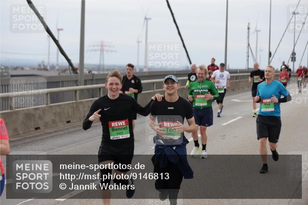 03.10.2025 - Köhlbrandbrückenlauf Jannik Wohlers http://msf.ph/oto/9146813 03.10.2025 15:49:48 Position 1 9403, 9404, 9731, 9611, 6 meine-sportfotos.de