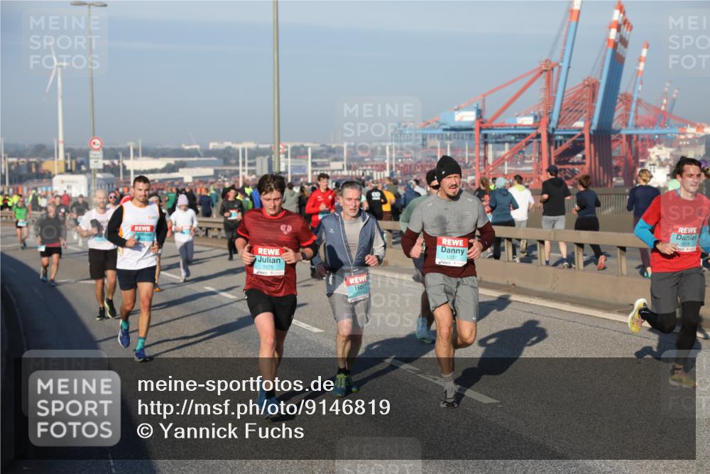 03.10.2025 - Köhlbrandbrückenlauf Yannick Fuchs http://msf.ph/oto/9146819 03.10.2025 08:37:07 Position 2 1075, 1617, 1237, 3518 meine-sportfotos.de