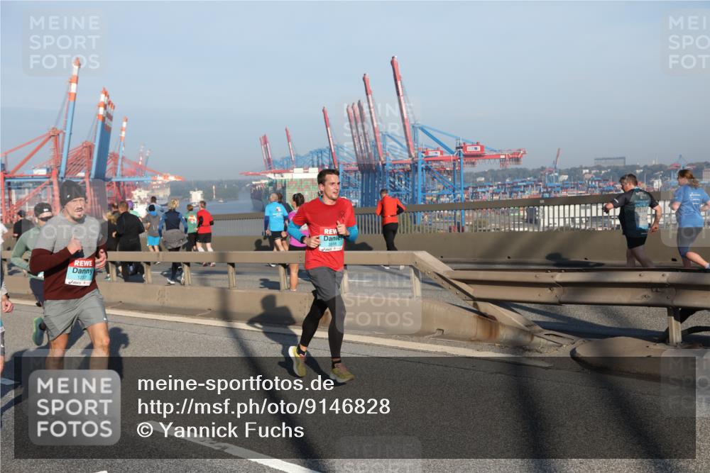 03.10.2025 - Köhlbrandbrückenlauf Yannick Fuchs http://msf.ph/oto/9146828 03.10.2025 08:37:08 Position 2 1237, 3518 meine-sportfotos.de