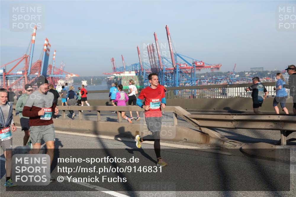 03.10.2025 - Köhlbrandbrückenlauf Yannick Fuchs http://msf.ph/oto/9146831 03.10.2025 08:37:08 Position 2 1617, 1237, 3518 meine-sportfotos.de