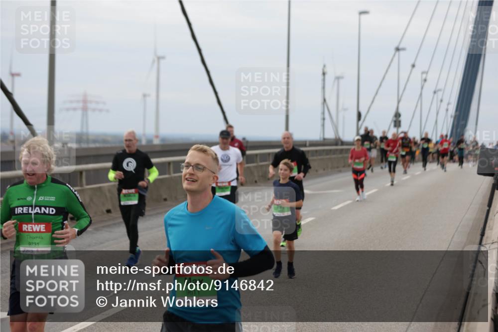 03.10.2025 - Köhlbrandbrückenlauf Jannik Wohlers http://msf.ph/oto/9146842 03.10.2025 15:49:50 Position 1 9731, 9611 meine-sportfotos.de