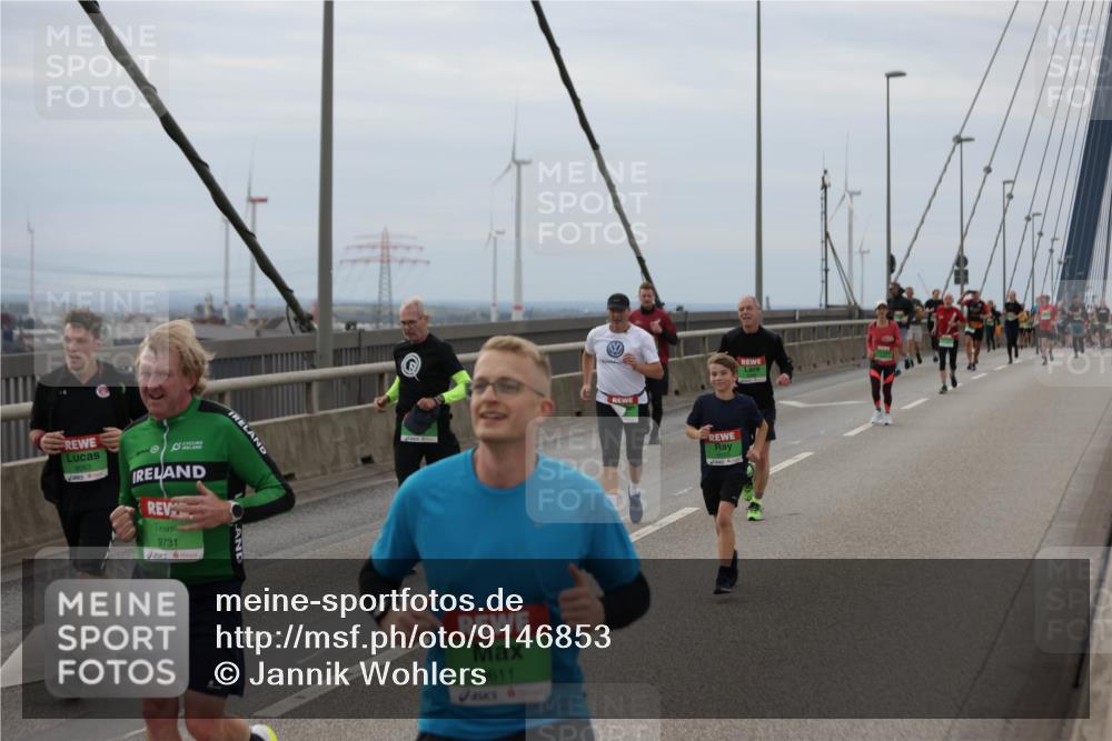 03.10.2025 - Köhlbrandbrückenlauf Jannik Wohlers http://msf.ph/oto/9146853 03.10.2025 15:49:50 Position 1 9731, 9611 meine-sportfotos.de