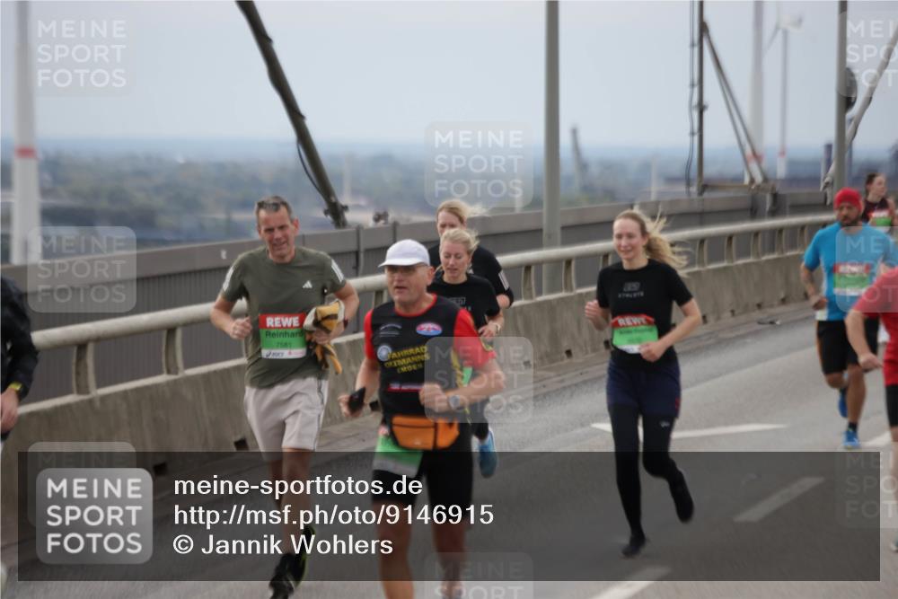 03.10.2025 - Köhlbrandbrückenlauf Jannik Wohlers http://msf.ph/oto/9146915 03.10.2025 15:50:00 Position 1 7581 meine-sportfotos.de