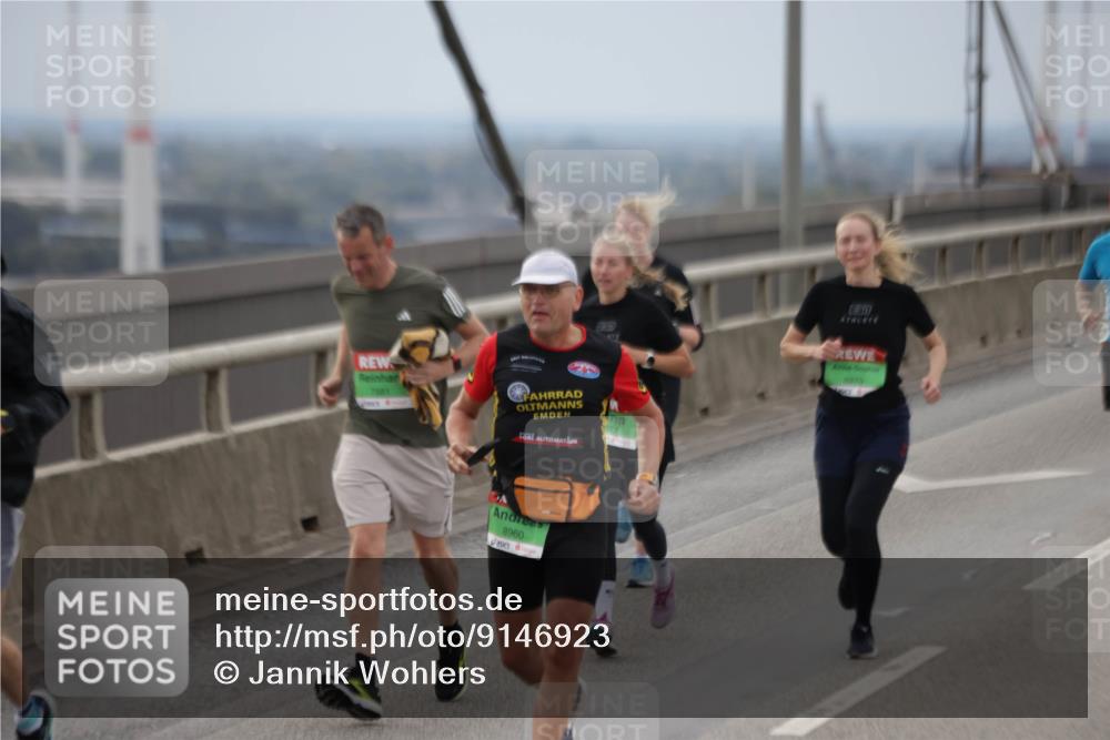 03.10.2025 - Köhlbrandbrückenlauf Jannik Wohlers http://msf.ph/oto/9146923 03.10.2025 15:50:00 Position 1 7581, 8960, 8970 meine-sportfotos.de