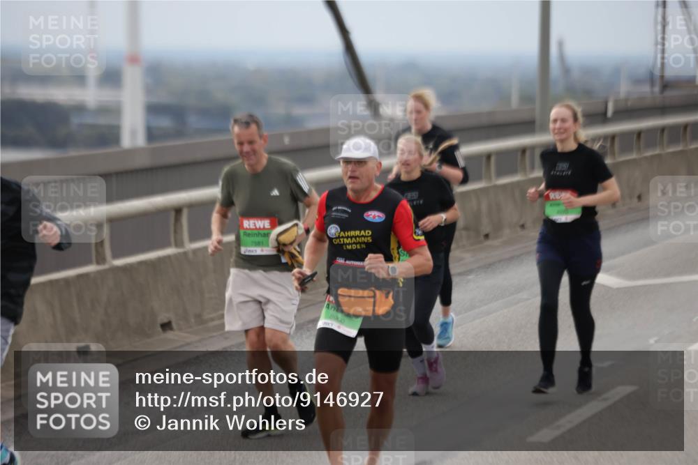 03.10.2025 - Köhlbrandbrückenlauf Jannik Wohlers http://msf.ph/oto/9146927 03.10.2025 15:50:00 Position 1 7581, 8960, 2511, 51 meine-sportfotos.de
