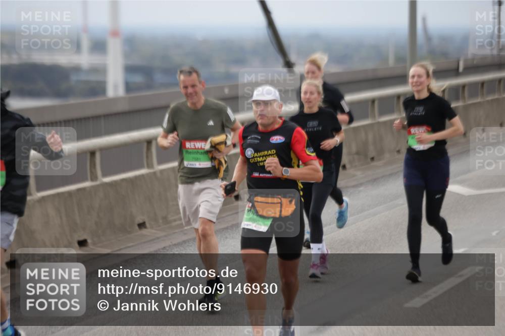 03.10.2025 - Köhlbrandbrückenlauf Jannik Wohlers http://msf.ph/oto/9146930 03.10.2025 15:50:01 Position 1 7581, 8960, 511 meine-sportfotos.de