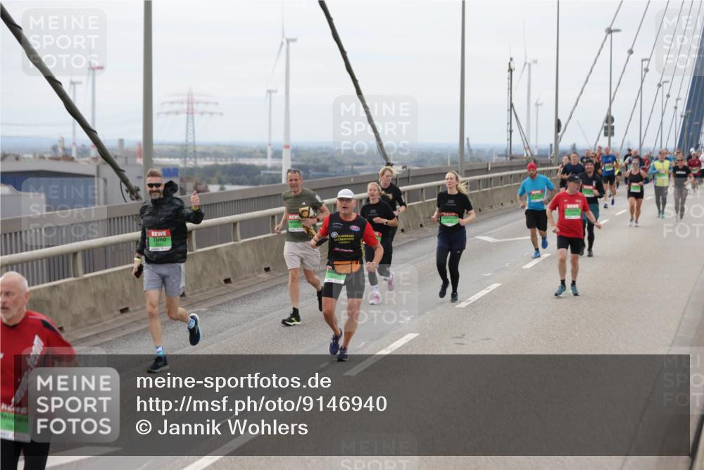 03.10.2025 - Köhlbrandbrückenlauf Jannik Wohlers http://msf.ph/oto/9146940 03.10.2025 15:50:01 Position 1 7661 meine-sportfotos.de