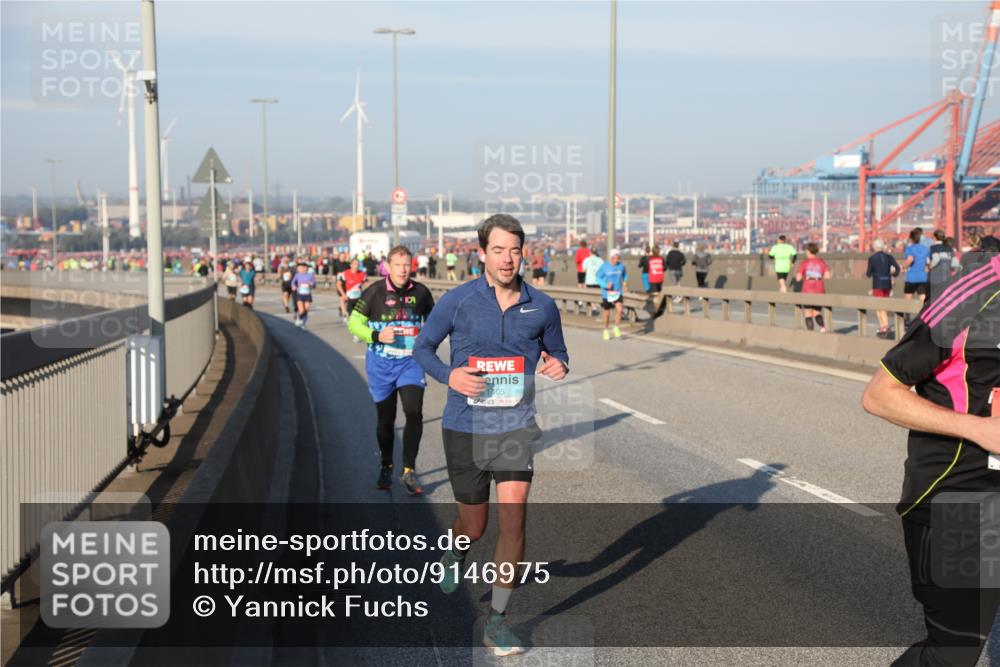 03.10.2025 - Köhlbrandbrückenlauf Yannick Fuchs http://msf.ph/oto/9146975 03.10.2025 08:37:30 Position 2 1405 meine-sportfotos.de