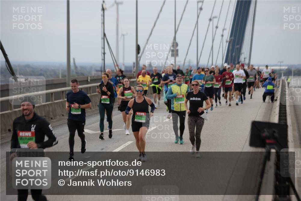 03.10.2025 - Köhlbrandbrückenlauf Jannik Wohlers http://msf.ph/oto/9146983 03.10.2025 15:50:06 Position 1 9494 meine-sportfotos.de