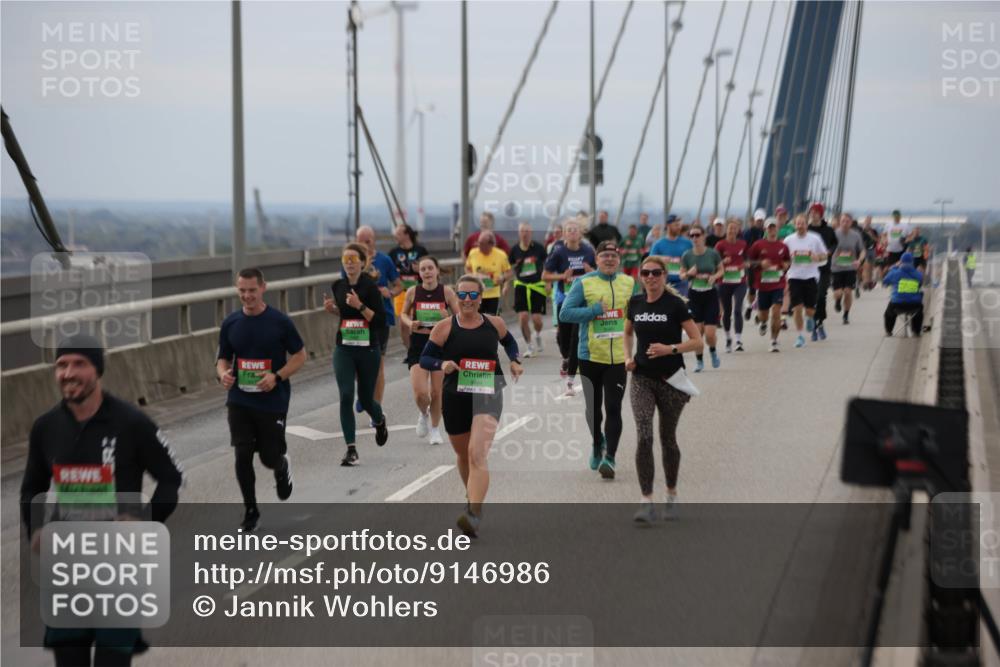03.10.2025 - Köhlbrandbrückenlauf Jannik Wohlers http://msf.ph/oto/9146986 03.10.2025 15:50:06 Position 1 9494 meine-sportfotos.de