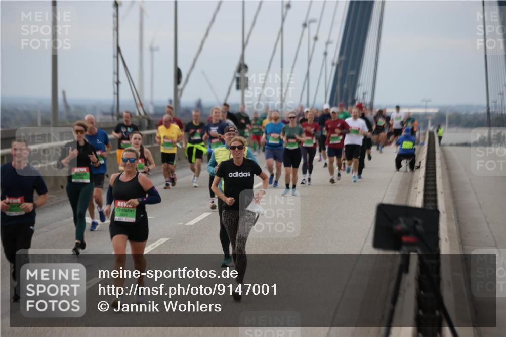 03.10.2025 - Köhlbrandbrückenlauf Jannik Wohlers http://msf.ph/oto/9147001 03.10.2025 15:50:07 Position 1 9494 meine-sportfotos.de