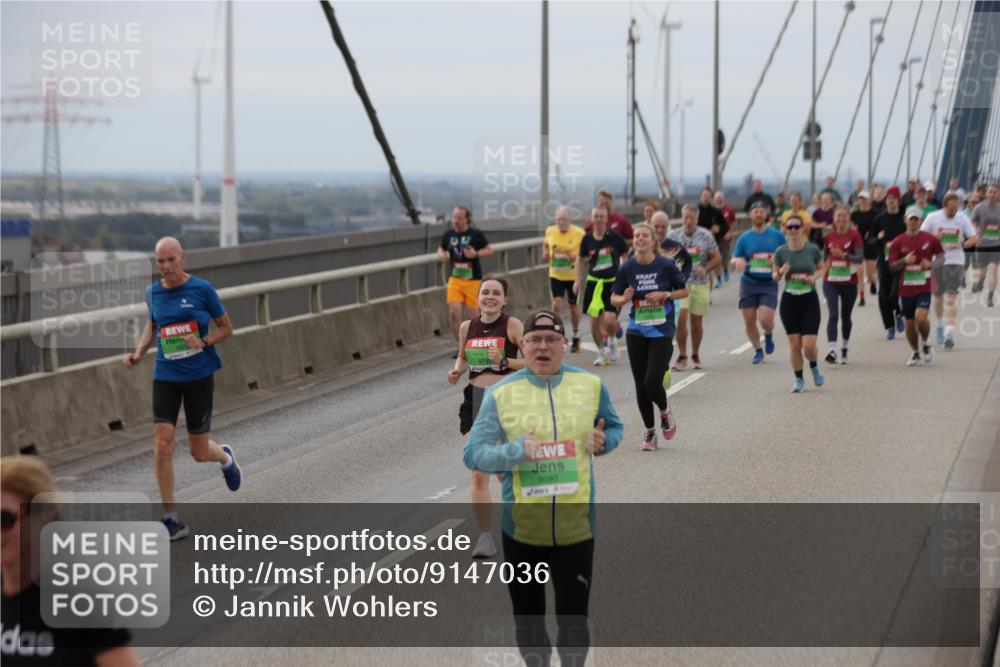 03.10.2025 - Köhlbrandbrückenlauf Jannik Wohlers http://msf.ph/oto/9147036 03.10.2025 15:50:12 Position 1 9080 meine-sportfotos.de
