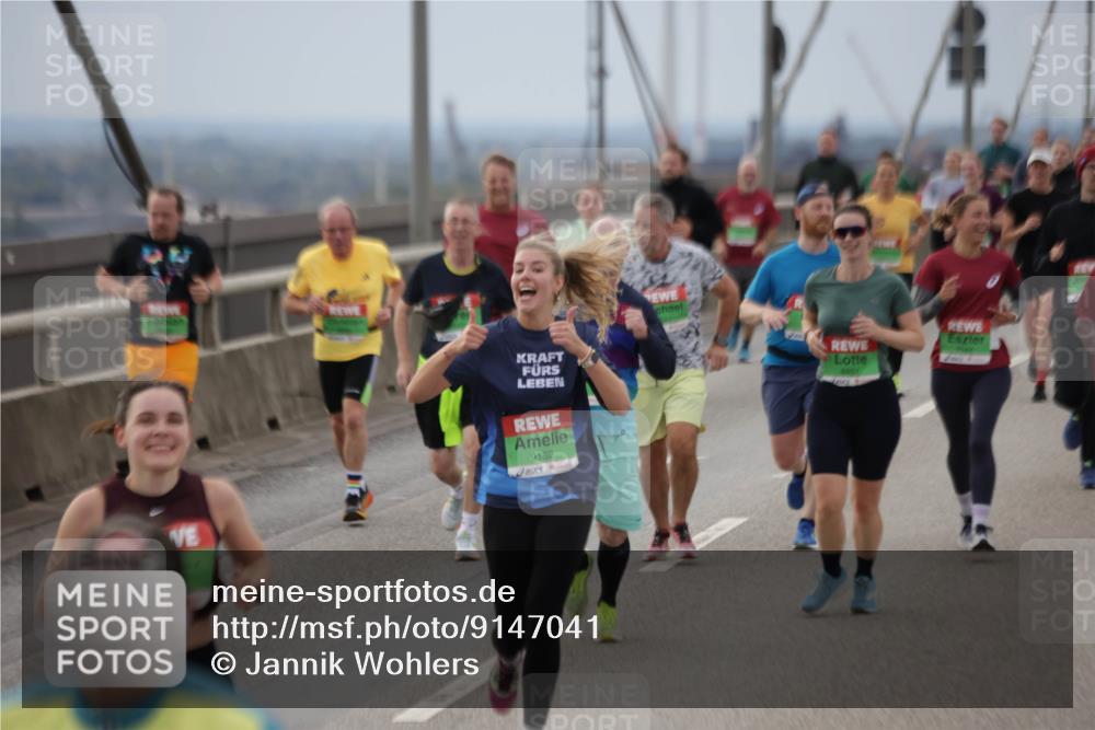 03.10.2025 - Köhlbrandbrückenlauf Jannik Wohlers http://msf.ph/oto/9147041 03.10.2025 15:50:13 Position 1 9152, 8451 meine-sportfotos.de