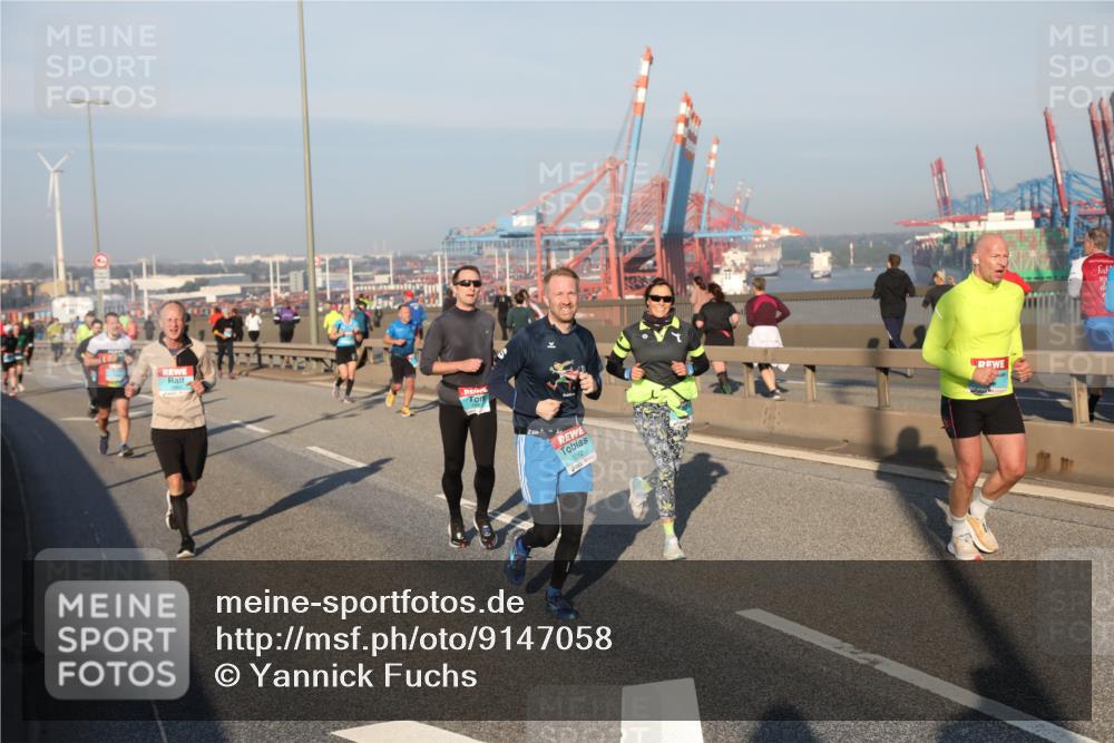 03.10.2025 - Köhlbrandbrückenlauf Yannick Fuchs http://msf.ph/oto/9147058 03.10.2025 08:37:49 Position 2 1262 meine-sportfotos.de