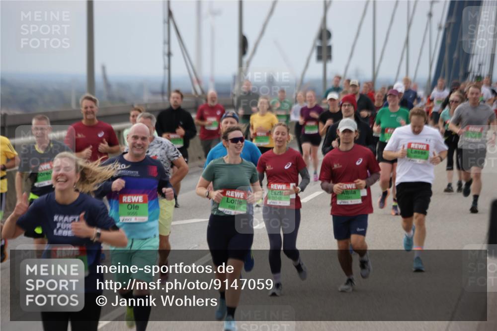 03.10.2025 - Köhlbrandbrückenlauf Jannik Wohlers http://msf.ph/oto/9147059 03.10.2025 15:50:14 Position 1 9150, 9055, 7541, 7542, 8451 meine-sportfotos.de