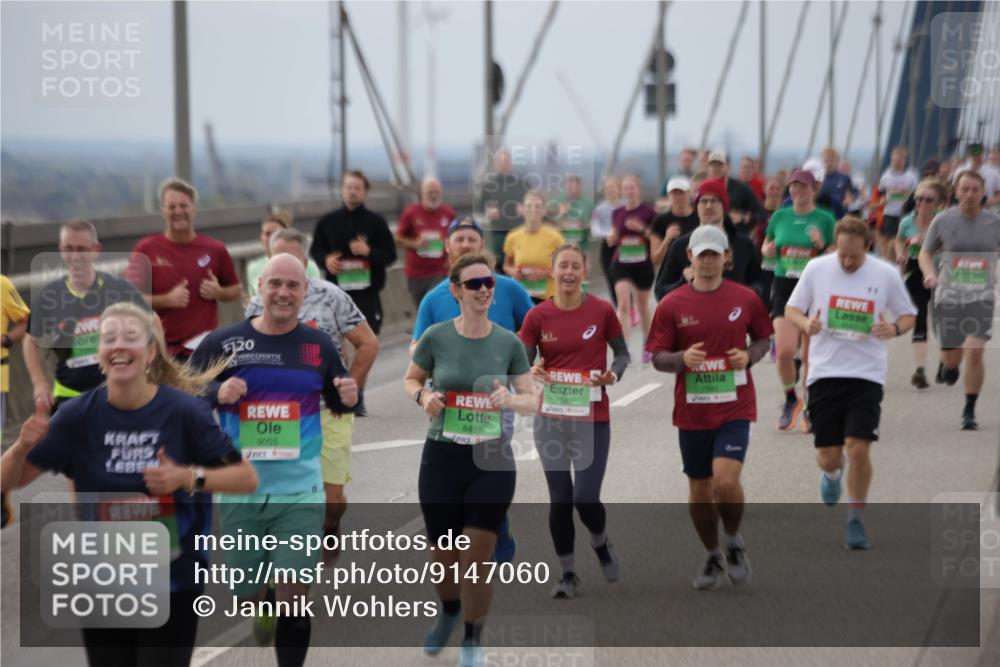 03.10.2025 - Köhlbrandbrückenlauf Jannik Wohlers http://msf.ph/oto/9147060 03.10.2025 15:50:14 Position 1 120, 7542, 7541, 9150, 9055, 8451 meine-sportfotos.de