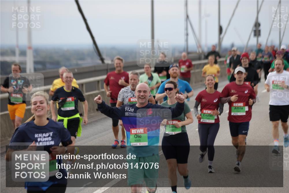 03.10.2025 - Köhlbrandbrückenlauf Jannik Wohlers http://msf.ph/oto/9147076 03.10.2025 15:50:16 Position 1 120, 7542, 7541, 9152, 9055, 8451 meine-sportfotos.de