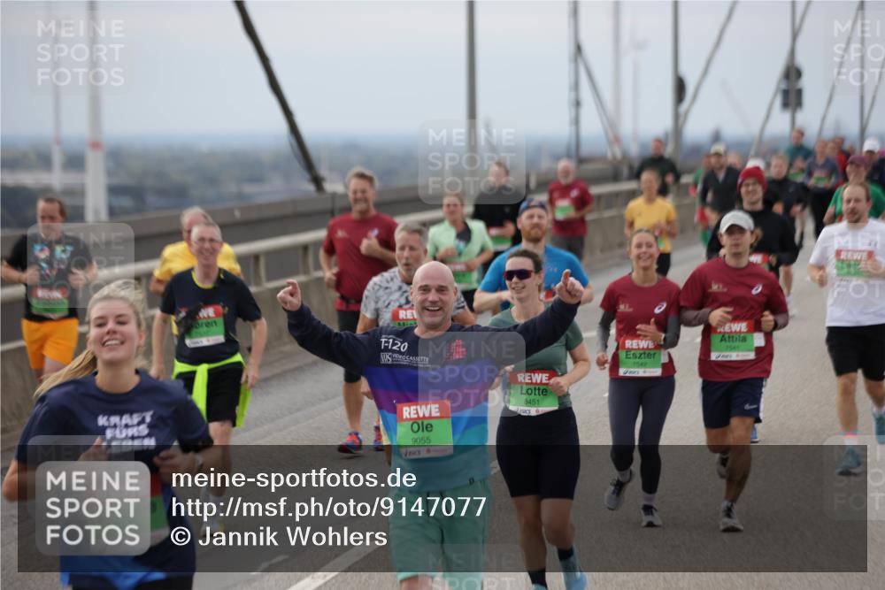 03.10.2025 - Köhlbrandbrückenlauf Jannik Wohlers http://msf.ph/oto/9147077 03.10.2025 15:50:16 Position 1 9152, 120, 9055, 8451, 7541, 7542 meine-sportfotos.de