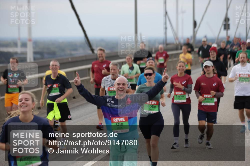 03.10.2025 - Köhlbrandbrückenlauf Jannik Wohlers http://msf.ph/oto/9147080 03.10.2025 15:50:16 Position 1 9154, 120, 9055, 8451, 7542, 7541 meine-sportfotos.de