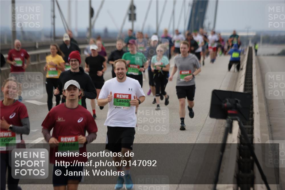 03.10.2025 - Köhlbrandbrückenlauf Jannik Wohlers http://msf.ph/oto/9147092 03.10.2025 15:50:17 Position 1 15, 1, 7541, 11, 8540 meine-sportfotos.de
