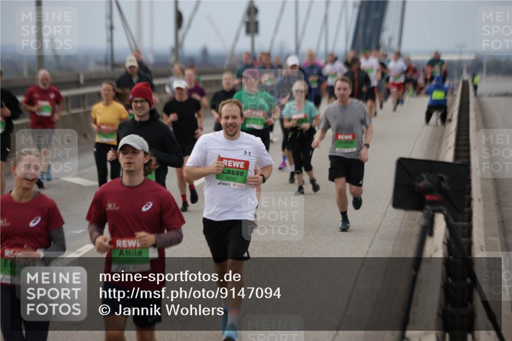 03.10.2025 - Köhlbrandbrückenlauf Jannik Wohlers http://msf.ph/oto/9147094 03.10.2025 15:50:17 Position 1 7547, 7541, 8540 meine-sportfotos.de