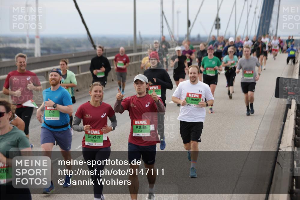 03.10.2025 - Köhlbrandbrückenlauf Jannik Wohlers http://msf.ph/oto/9147111 03.10.2025 15:50:18 Position 1 561, 7578, 7542, 7541, 8540 meine-sportfotos.de