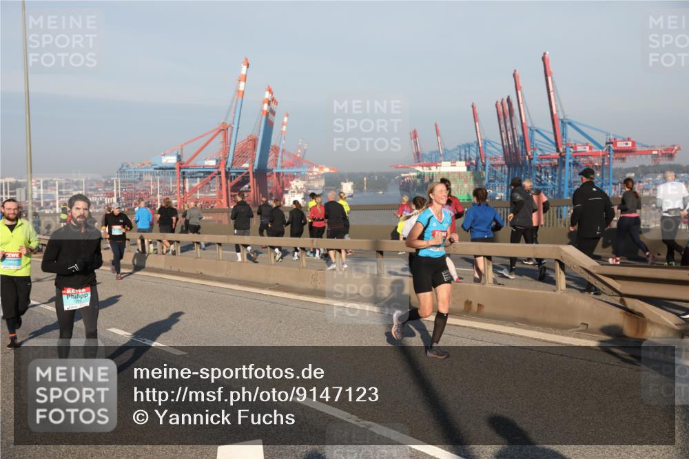 03.10.2025 - Köhlbrandbrückenlauf Yannick Fuchs http://msf.ph/oto/9147123 03.10.2025 08:37:55 Position 2  meine-sportfotos.de