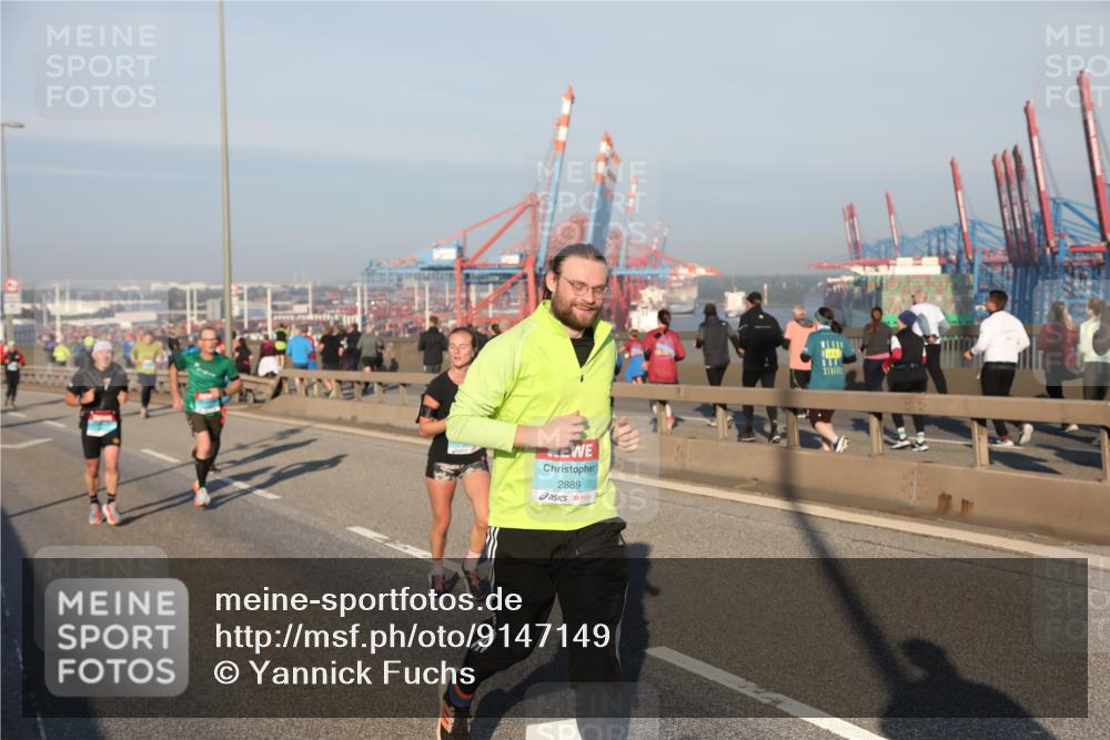 03.10.2025 - Köhlbrandbrückenlauf Yannick Fuchs http://msf.ph/oto/9147149 03.10.2025 08:37:58 Position 2 2889 meine-sportfotos.de