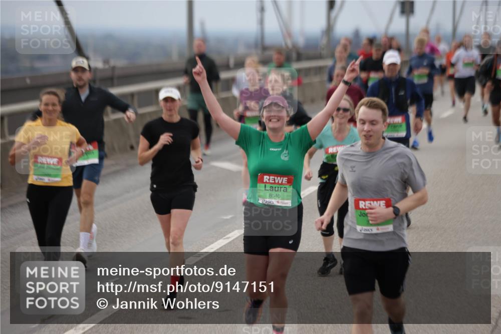 03.10.2025 - Köhlbrandbrückenlauf Jannik Wohlers http://msf.ph/oto/9147151 03.10.2025 15:50:21 Position 1 8040 meine-sportfotos.de