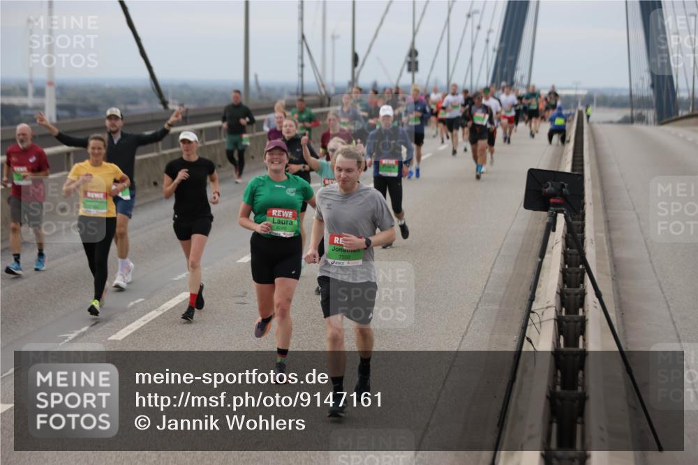 03.10.2025 - Köhlbrandbrückenlauf Jannik Wohlers http://msf.ph/oto/9147161 03.10.2025 15:50:22 Position 1 120, 8040, 7502 meine-sportfotos.de
