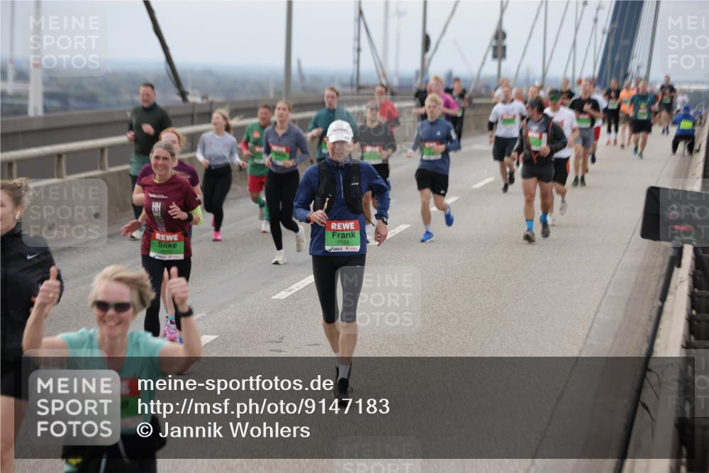 03.10.2025 - Köhlbrandbrückenlauf Jannik Wohlers http://msf.ph/oto/9147183 03.10.2025 15:50:25 Position 1 7133 meine-sportfotos.de