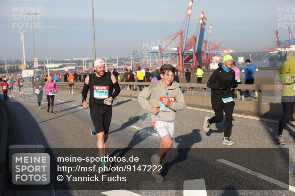 03.10.2025 - Köhlbrandbrückenlauf Yannick Fuchs http://msf.ph/oto/9147222 03.10.2025 08:38:06 Position 2 2777, 2940 meine-sportfotos.de