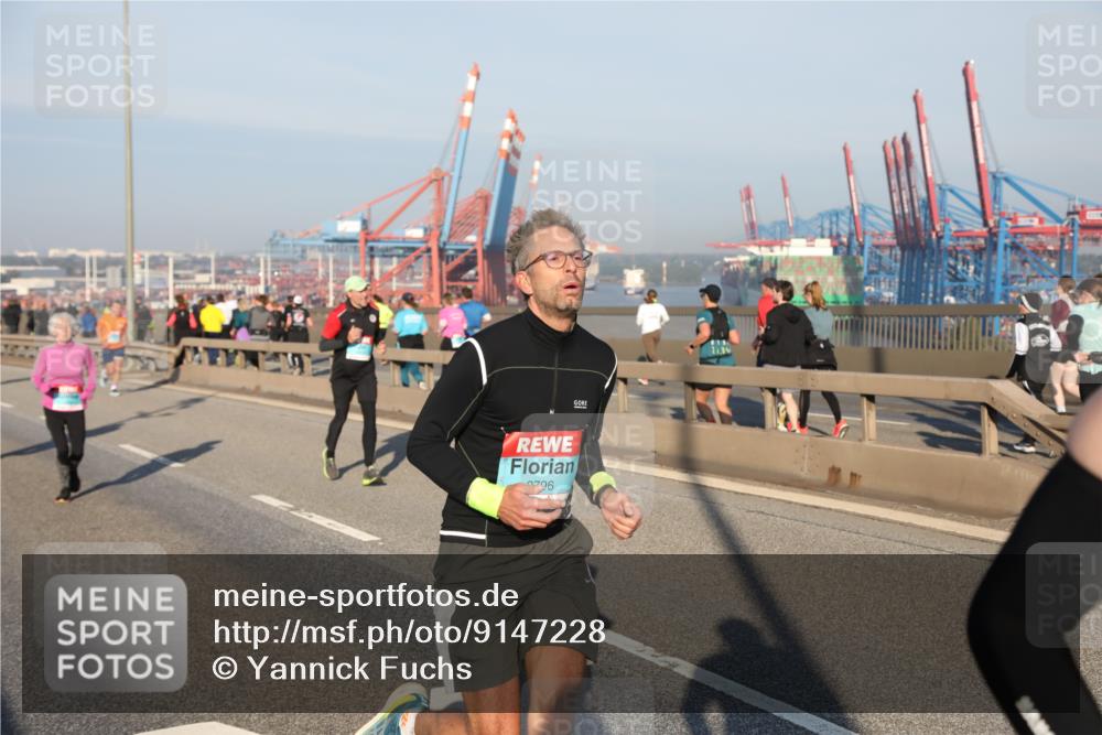 03.10.2025 - Köhlbrandbrückenlauf Yannick Fuchs http://msf.ph/oto/9147228 03.10.2025 08:38:09 Position 2 796 meine-sportfotos.de