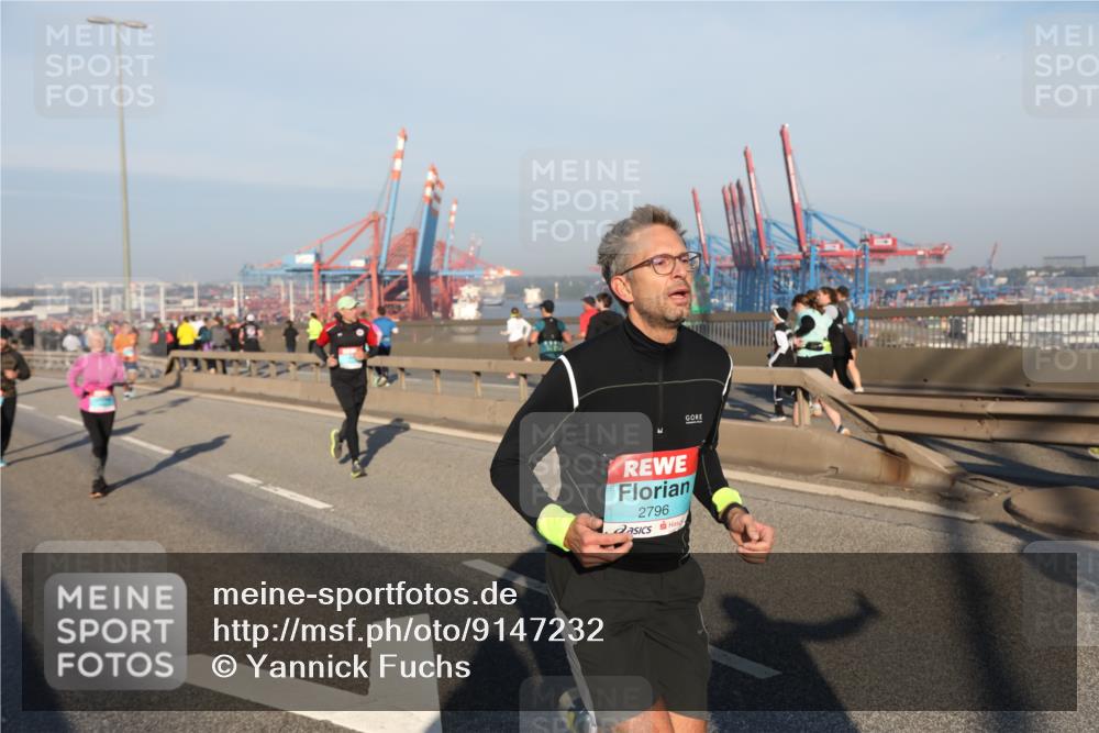 03.10.2025 - Köhlbrandbrückenlauf Yannick Fuchs http://msf.ph/oto/9147232 03.10.2025 08:38:09 Position 2 2796 meine-sportfotos.de