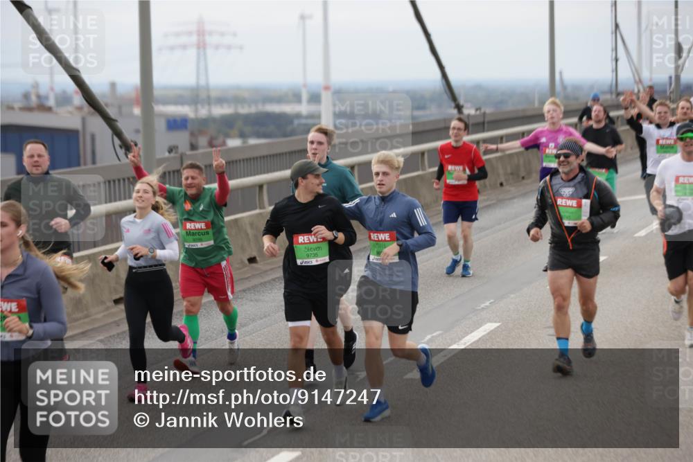 03.10.2025 - Köhlbrandbrückenlauf Jannik Wohlers http://msf.ph/oto/9147247 03.10.2025 15:50:30 Position 1 9735 meine-sportfotos.de