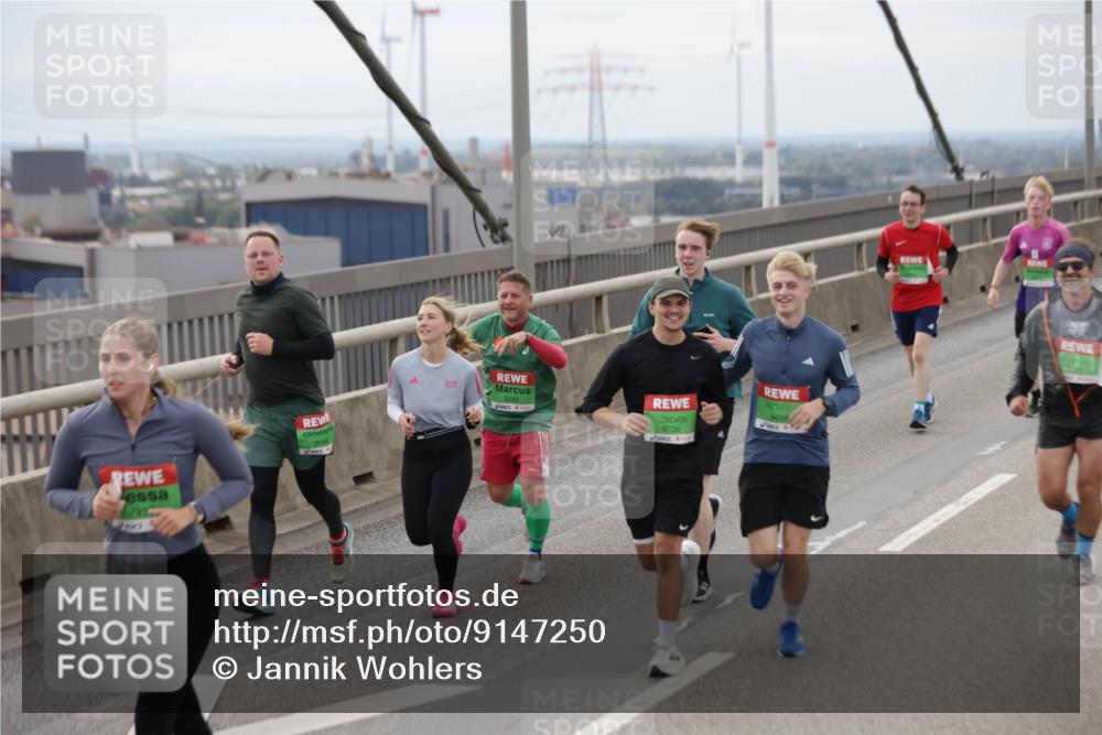 03.10.2025 - Köhlbrandbrückenlauf Jannik Wohlers http://msf.ph/oto/9147250 03.10.2025 15:50:30 Position 1 791, 9066, 9295, 9735, 9698 meine-sportfotos.de