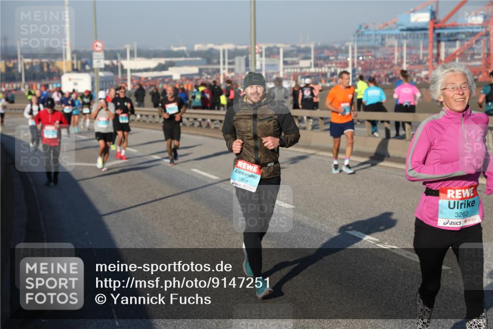 03.10.2025 - Köhlbrandbrückenlauf Yannick Fuchs http://msf.ph/oto/9147251 03.10.2025 08:38:11 Position 2 2959, 3263 meine-sportfotos.de