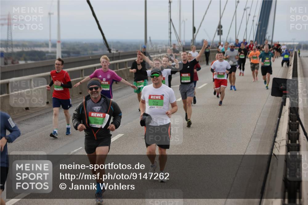 03.10.2025 - Köhlbrandbrückenlauf Jannik Wohlers http://msf.ph/oto/9147262 03.10.2025 15:50:31 Position 1 9745, 9708 meine-sportfotos.de